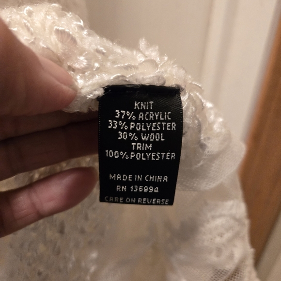 Slonl Knit Cardigan With Lace- Trimmed - Picture 9 of 11